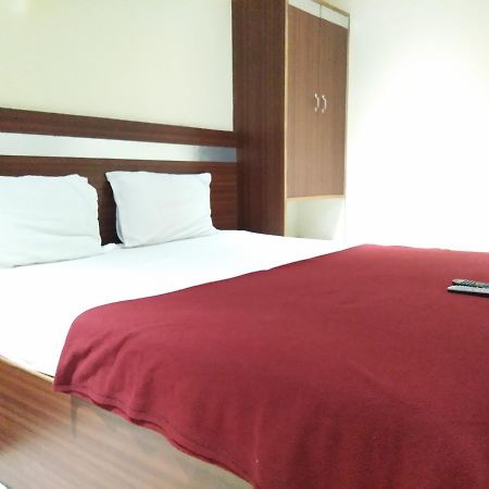 Hotel Adarsh Residency Tirupati Luaran gambar