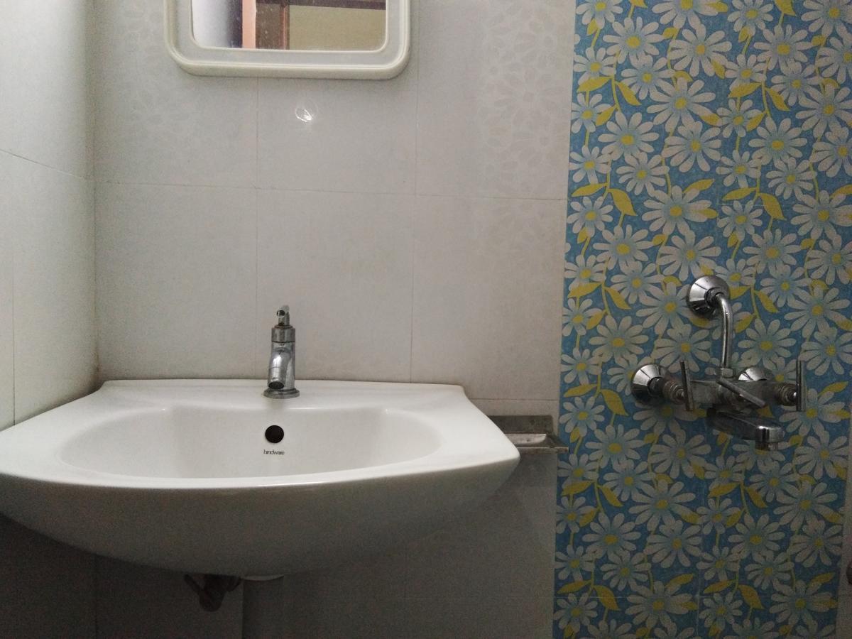 Hotel Adarsh Residency Tirupati Luaran gambar